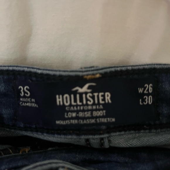 Hollister Ripped Jeans - Picture 2 of 2